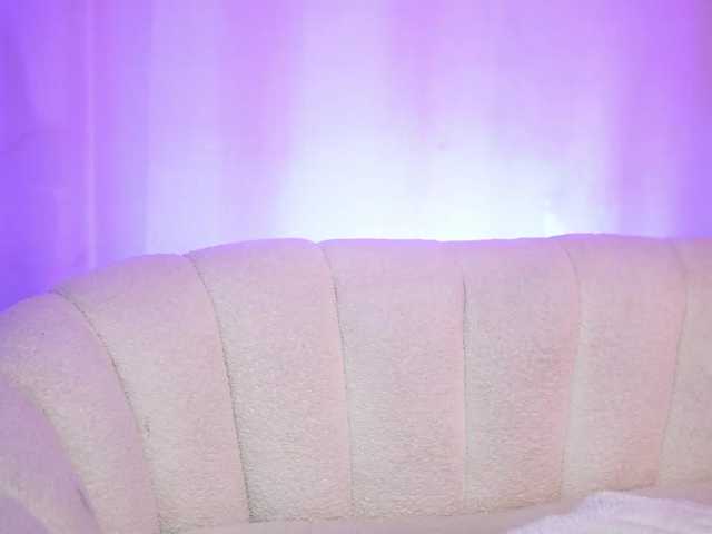 MaeveSun, en vivo ahora en BongaCams