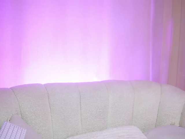 MaeveSun live cam on BongaCams