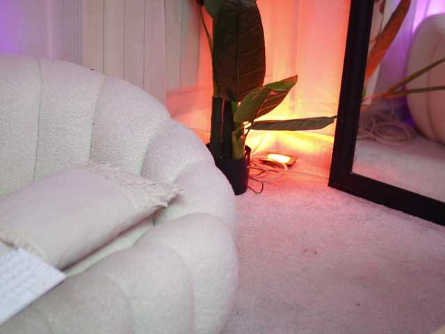MaeveSun live cam on BongaCams