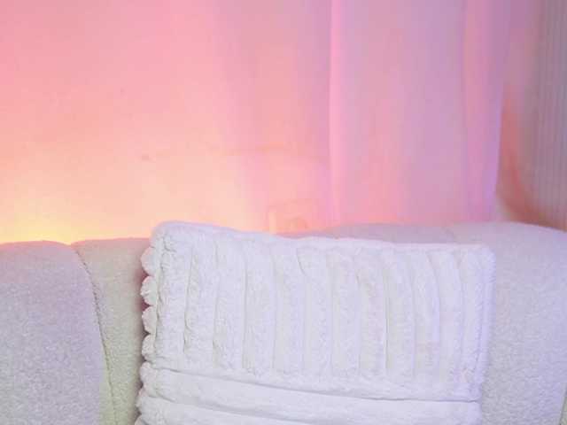 MaeveSun live cam on BongaCams