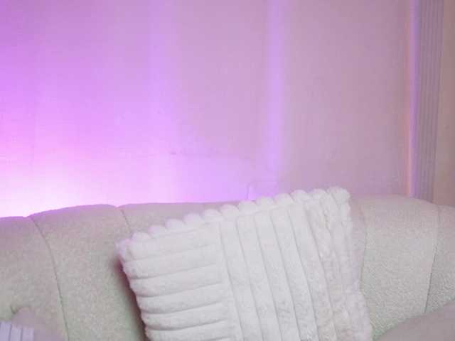 MaeveSun live cam on BongaCams