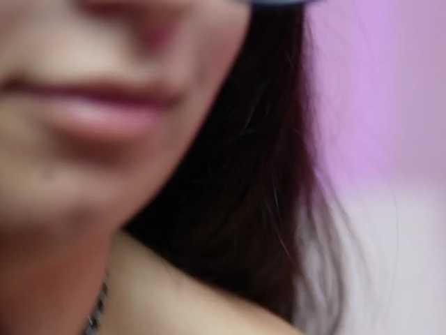 MaeveSun live cam on BongaCams