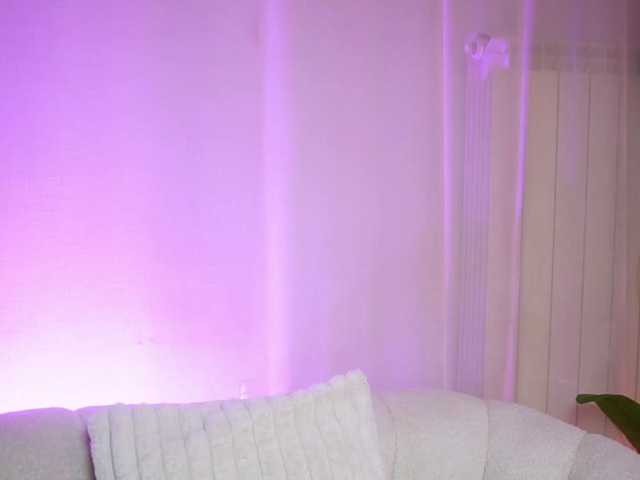 MaeveSun live cam on BongaCams