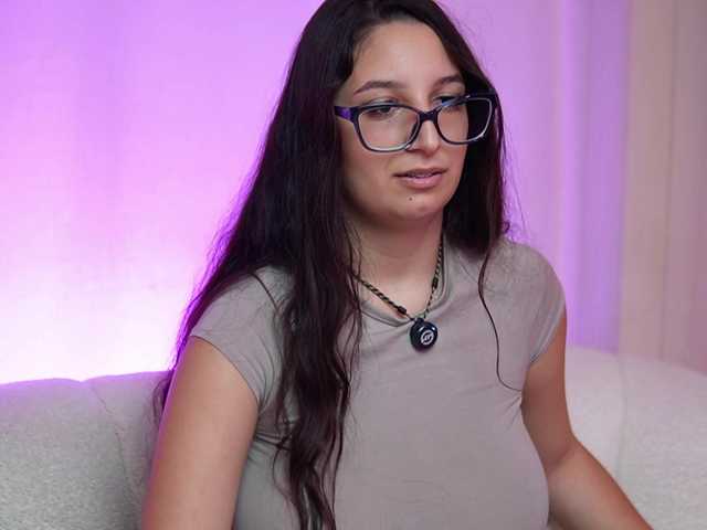 MaeveSun live cam on BongaCams