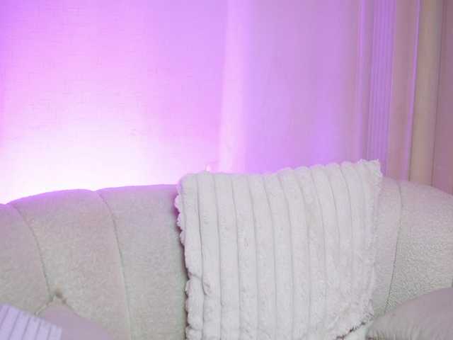 MaeveSun live cam on BongaCams