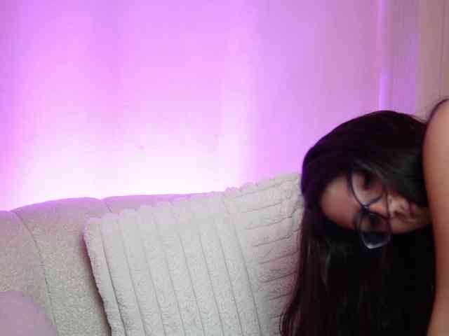 MaeveSun's webcam live show