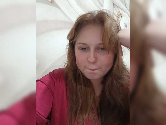 Mikayay live webcam show