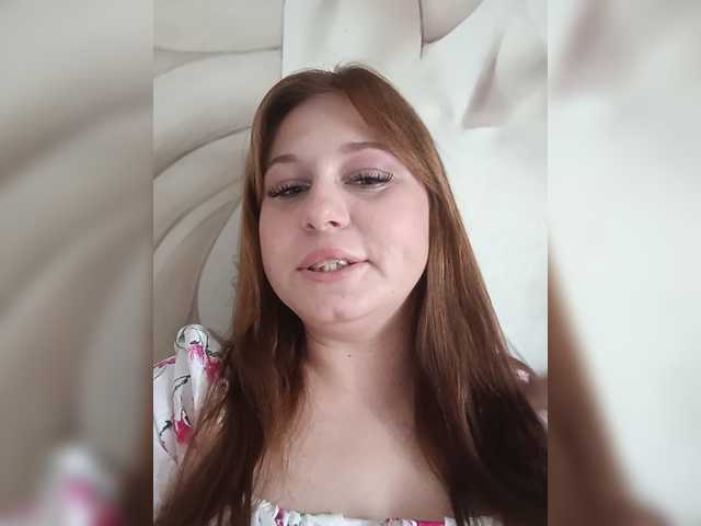 Mikayay live webcam show