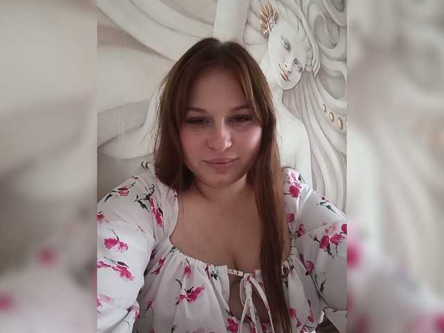 Mikayay live webcam show