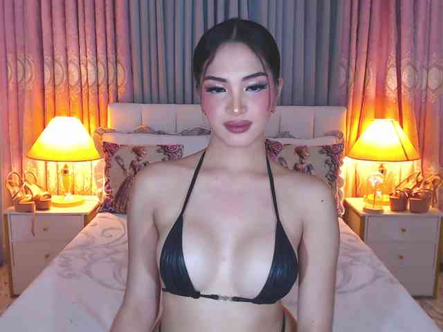 Saphroniamaxwell's cam show statistics and live stream