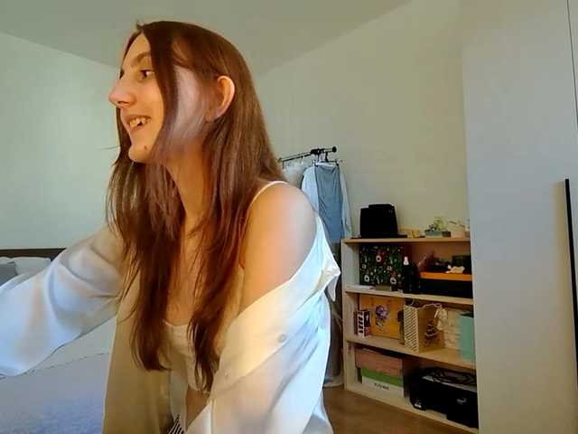 JulietSabot live cam on BongaCams