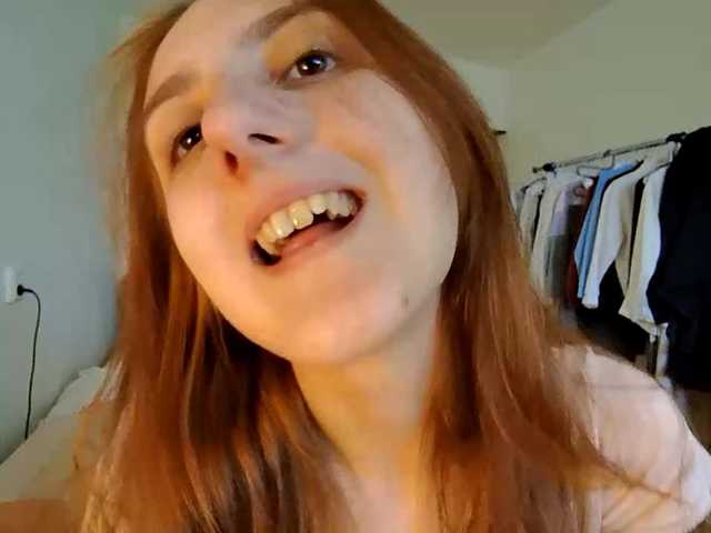 JulietSabot live cam on BongaCams