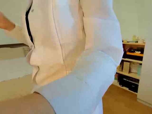 JulietSabot webcam