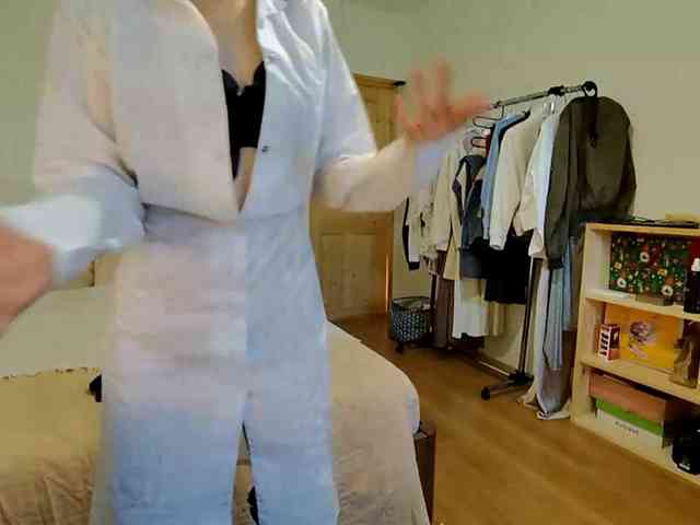 JulietSabot webcam