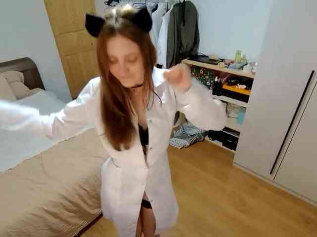 JulietSabot webcam