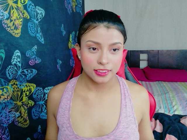 Luluupeach69 live webcam show