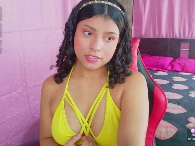Luluupeach69 live cam on BongaCams