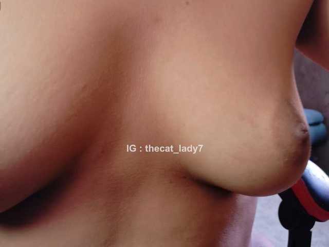 Luluupeach69 live cam on BongaCams