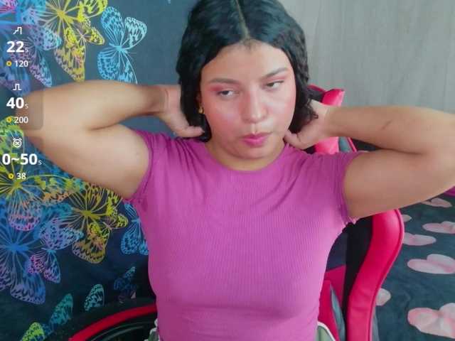 Luluupeach69 live cam on BongaCams