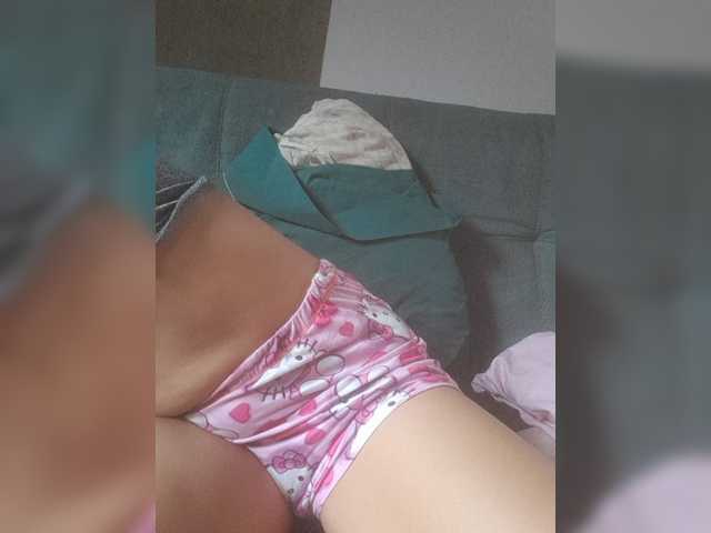 Luluupeach69 live cam on BongaCams