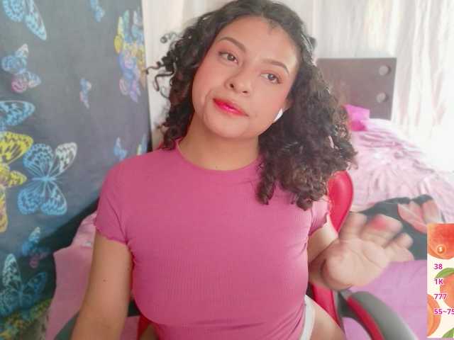Luluupeach69 live cam on BongaCams