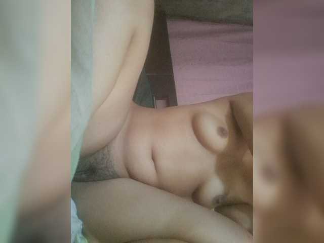 Luluupeach69 live cam on BongaCams