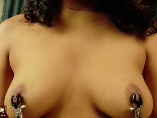 Luluupeach69 live cam on BongaCams