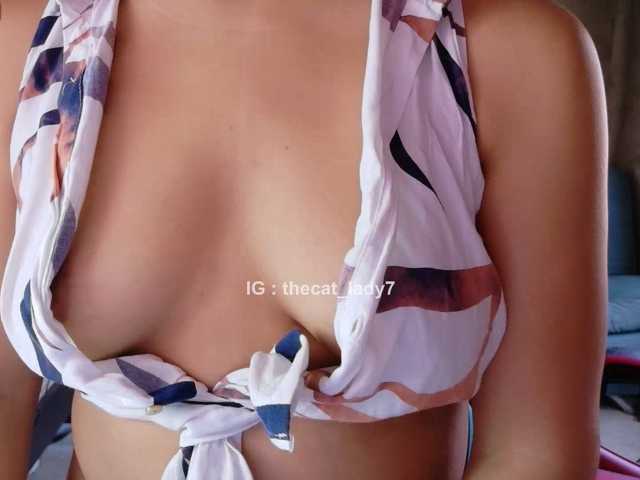 Luluupeach69 live cam on BongaCams