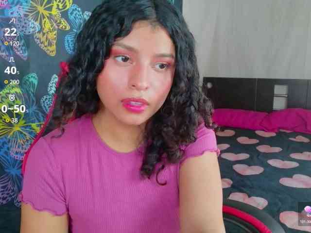 CloeAmore webcam