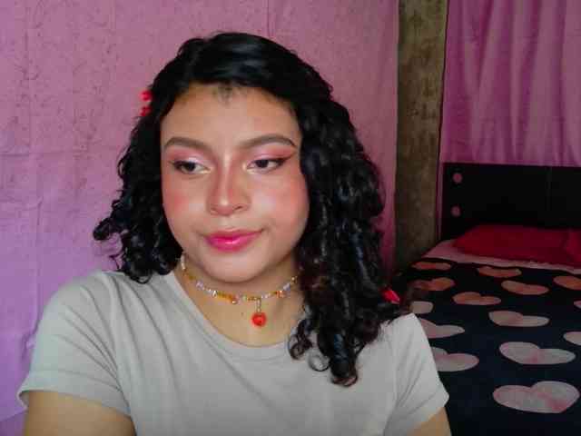 CloeAmore webcam