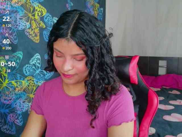 CloeAmore webcam
