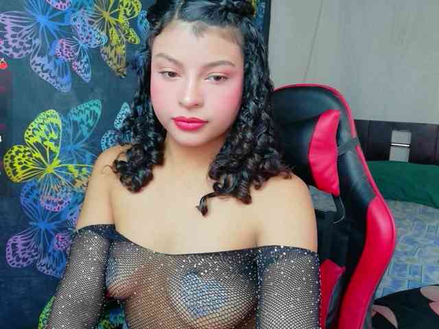 Cloe_Amore webcam