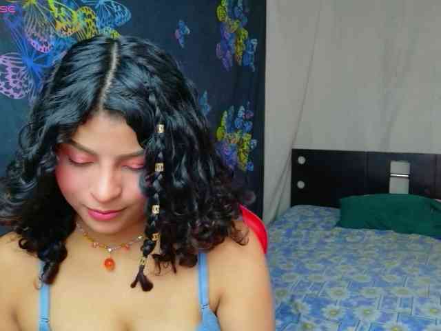 Cloe_Amore webcam