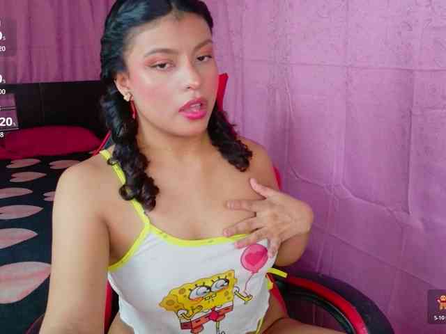 CloeAmore webcam