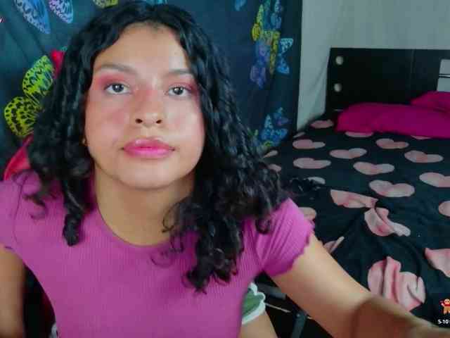 CloeAmore webcam