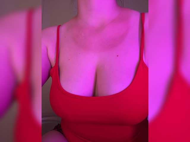 Sweetdee07 live cam on BongaCams