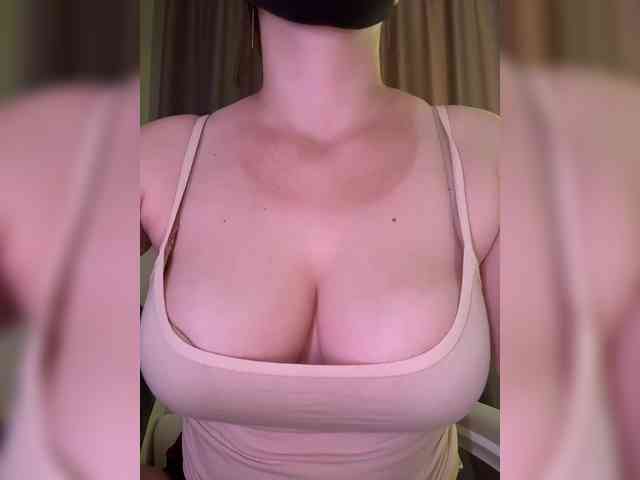 Sweetdee07 Live Webcam on BongaCams