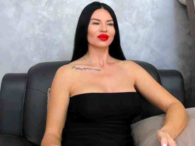 LoraBennett