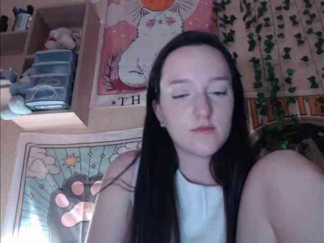 LilianaFay webcam
