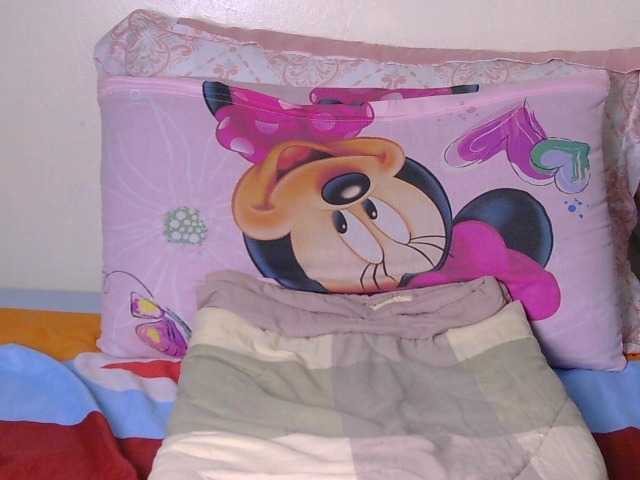 Queendotty live cam on BongaCams