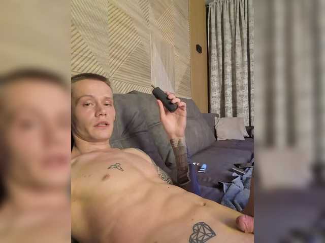 MovieLove live cam on BongaCams