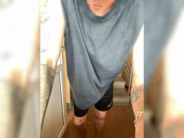 Smail09-1 Live Webcam on BongaCams