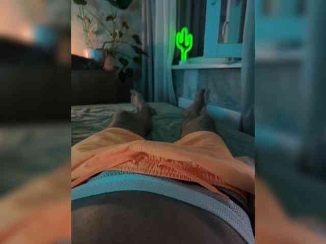 Smail09-1 Live Webcam on BongaCams