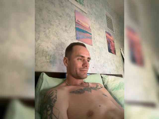 Smail09-1 Live Webcam on BongaCams