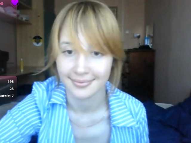 Lizamiillss live webcam show