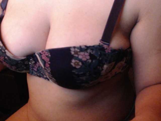 DanielaYoursexitary