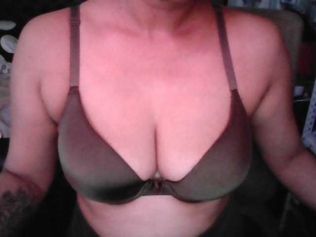 DanielaYoursexitary
