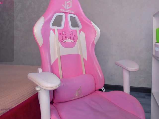 BabySunsh1ne live cam on BongaCams