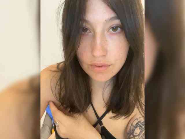 Luna13Vexxx webcam