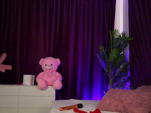 MadamDiamond live webcam show